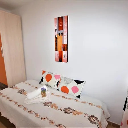 Apartment Service - Suissa 2 *