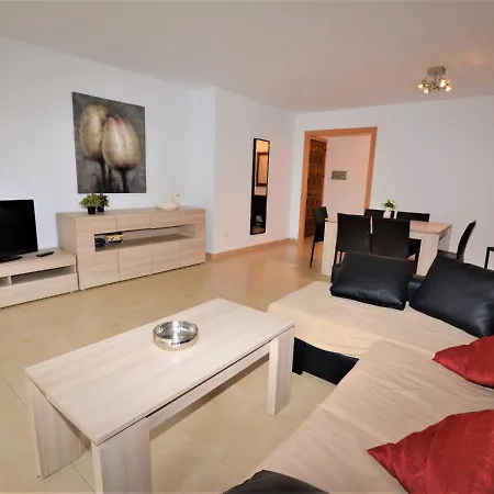 Service - Suissa 2 Apartment *